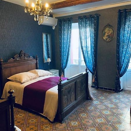 カプタング La Babayaga Bed & Breakfast エクステリア 写真