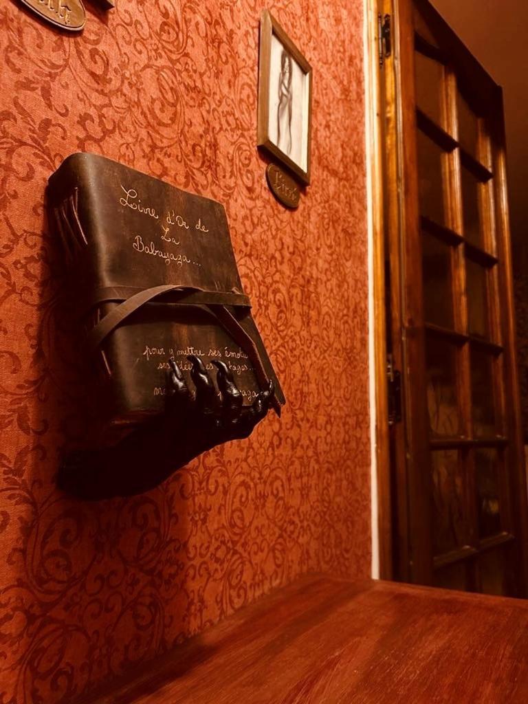 カプタング La Babayaga Bed & Breakfast エクステリア 写真