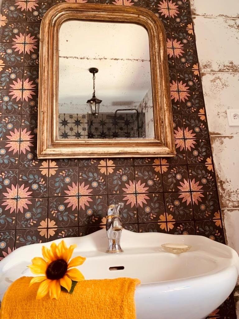 カプタング La Babayaga Bed & Breakfast エクステリア 写真
