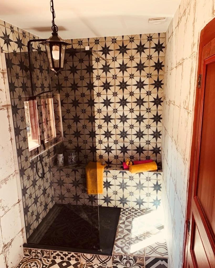カプタング La Babayaga Bed & Breakfast エクステリア 写真