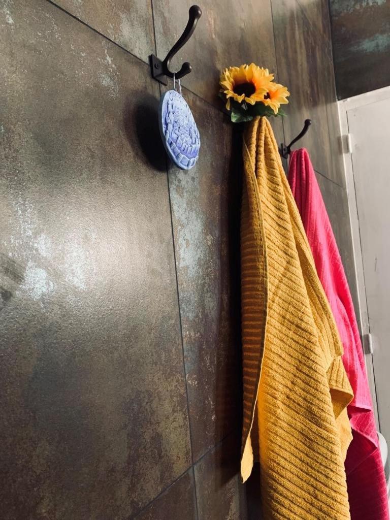 カプタング La Babayaga Bed & Breakfast エクステリア 写真